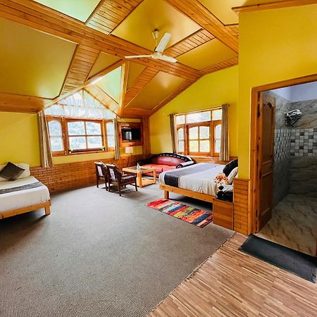 Hotel Hollywood Manali - Scenic River & Mountain View With Premium Rooms Exteriér fotografie