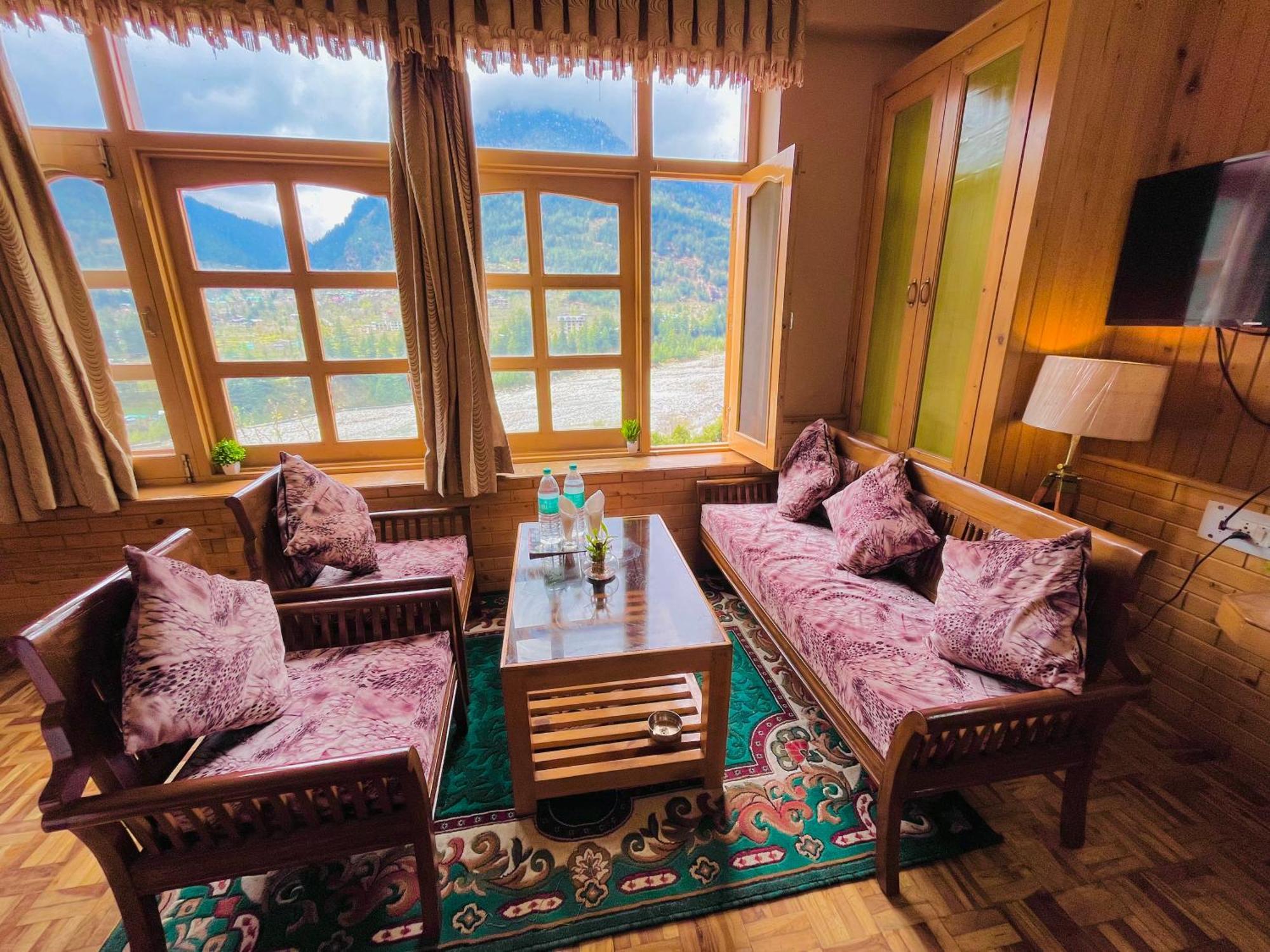 Hotel Hollywood Manali - Scenic River & Mountain View With Premium Rooms Exteriér fotografie