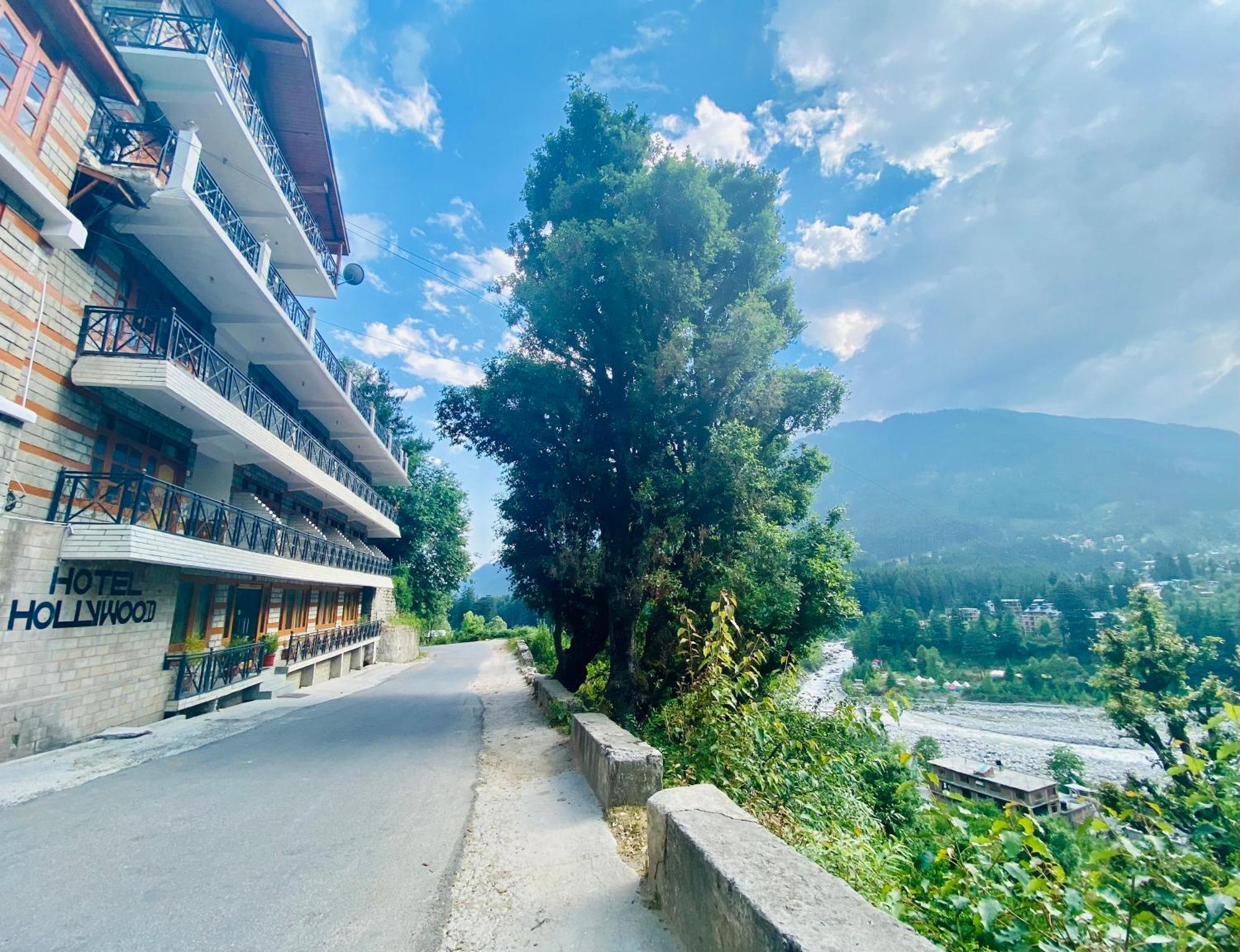 Hotel Hollywood Manali - Scenic River & Mountain View With Premium Rooms Exteriér fotografie