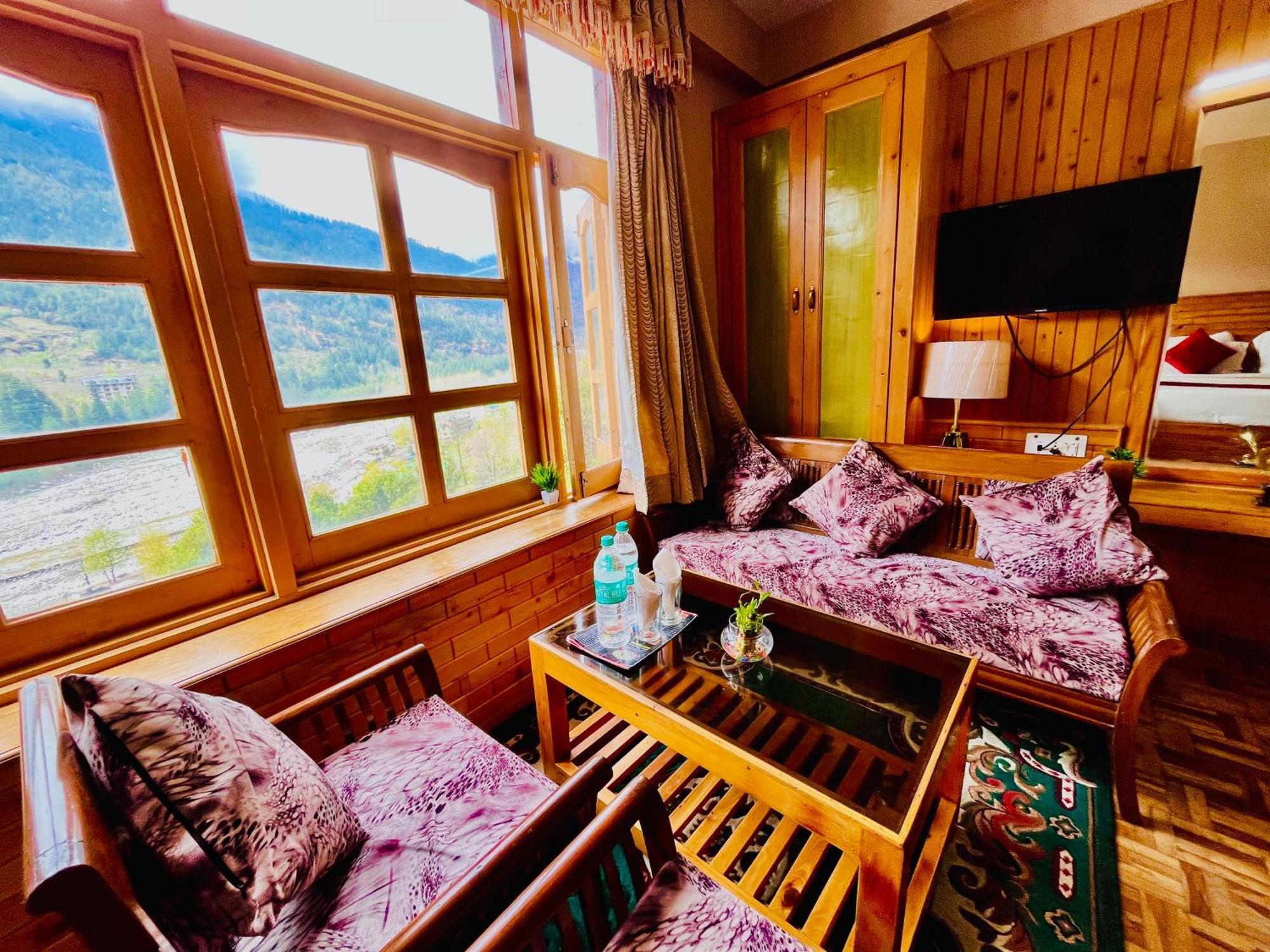 Hotel Hollywood Manali - Scenic River & Mountain View With Premium Rooms Exteriér fotografie
