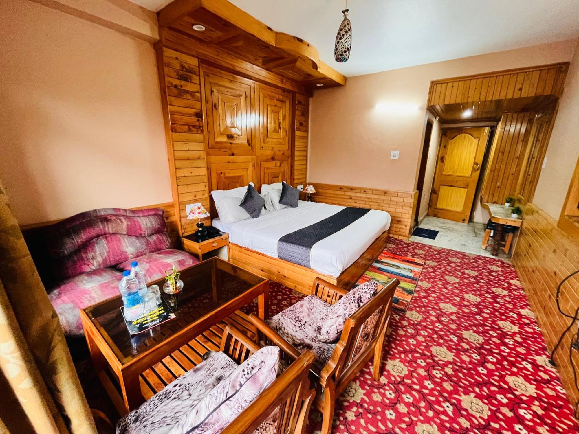 Hotel Hollywood Manali - Scenic River & Mountain View With Premium Rooms Exteriér fotografie