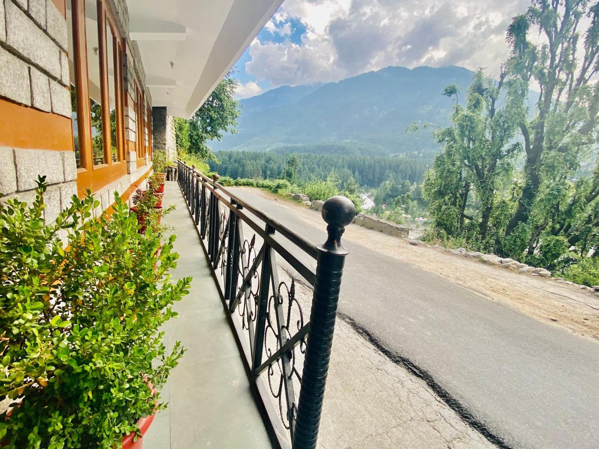 Hotel Hollywood Manali - Scenic River & Mountain View With Premium Rooms Exteriér fotografie