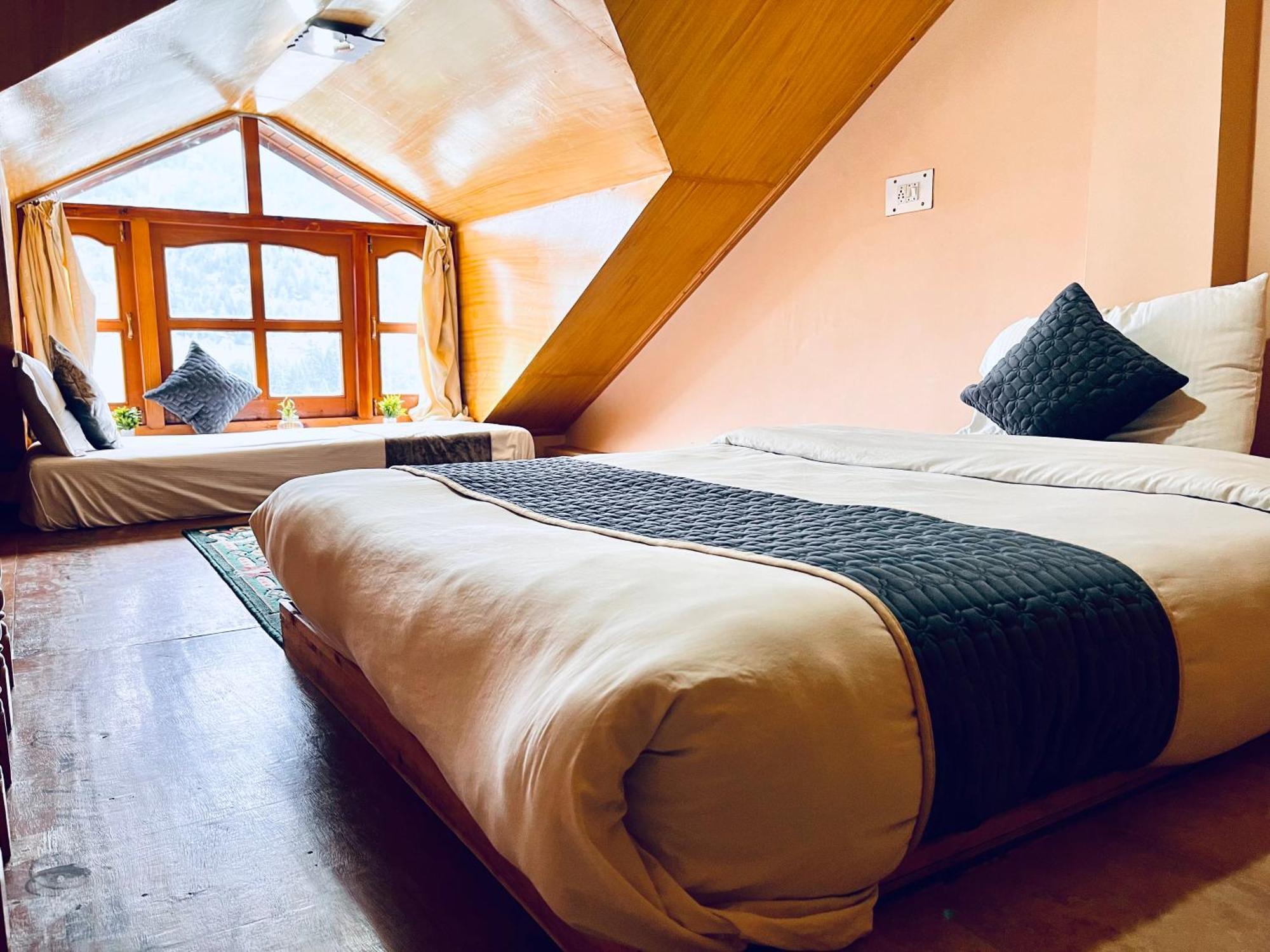 Hotel Hollywood Manali - Scenic River & Mountain View With Premium Rooms Exteriér fotografie